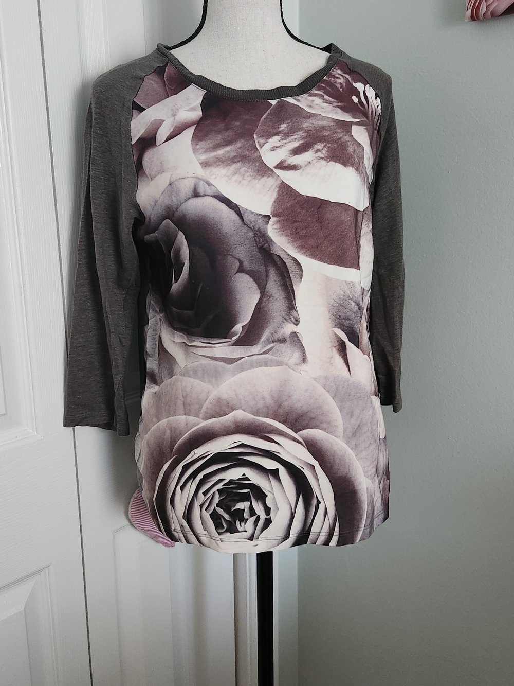 Zara Gray Floral Raglan Long Sleeve Top